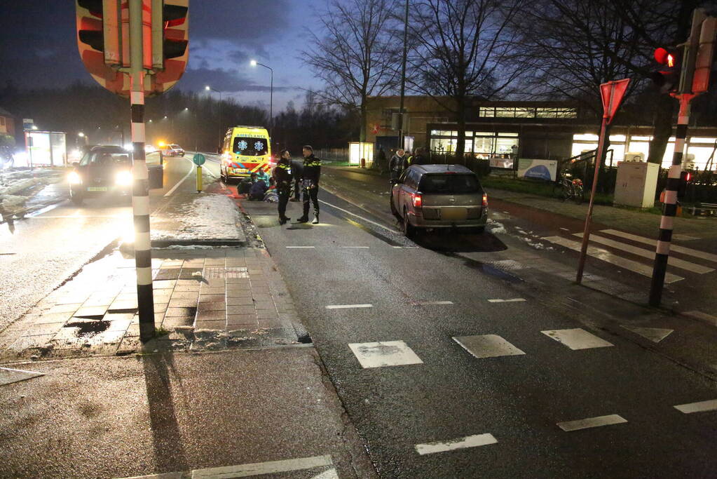 Kind gewond bij aanrijding met auto