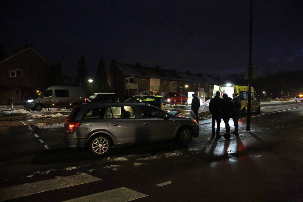 Kind gewond bij aanrijding met auto