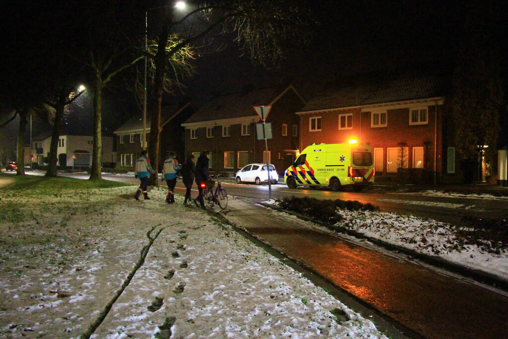Fietser gewond na val op glad fietspad