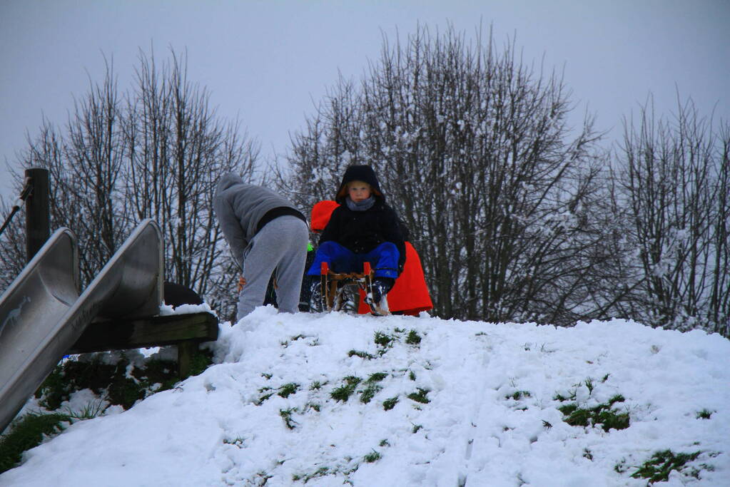 Winters weer zorgt voor sneeuwpret in Weert
