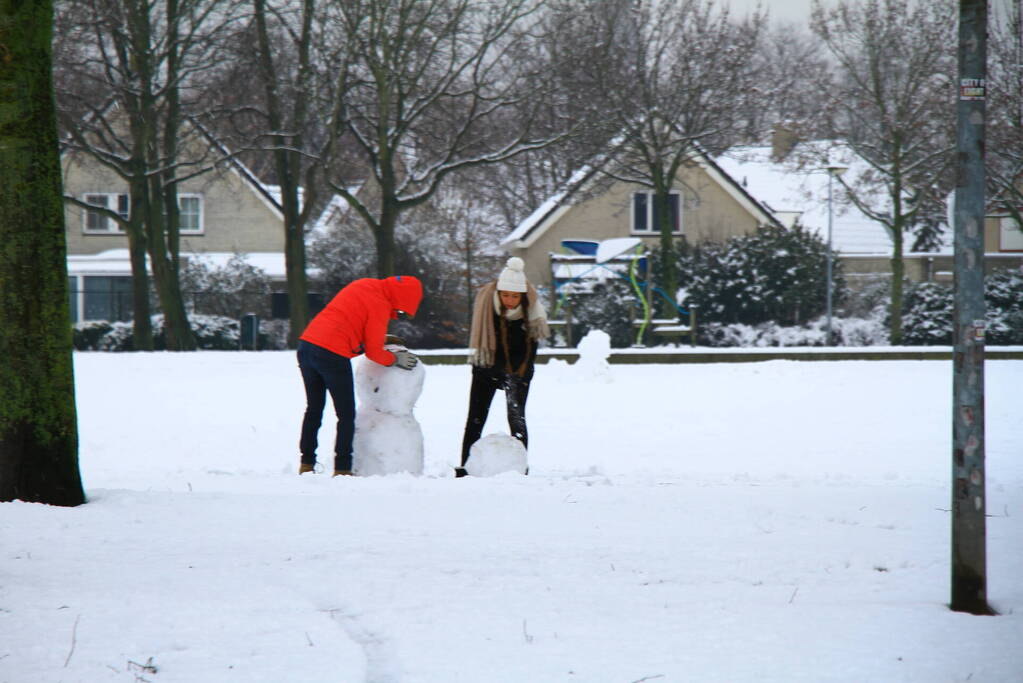 Winters weer zorgt voor sneeuwpret in Weert