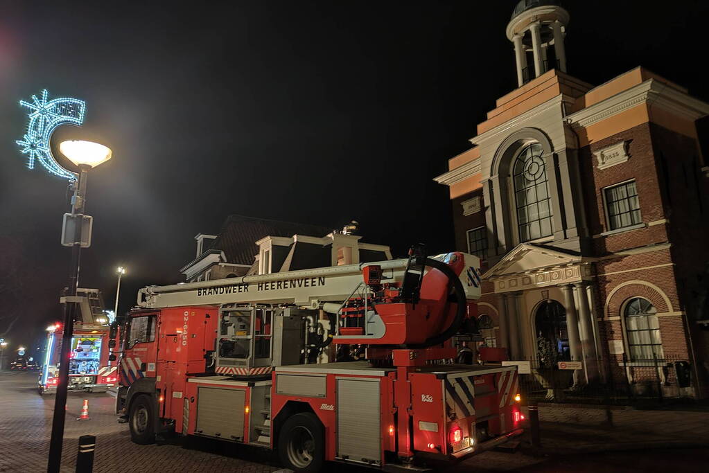 Brandweer ingezet voor mogelijke schoorsteenbrand