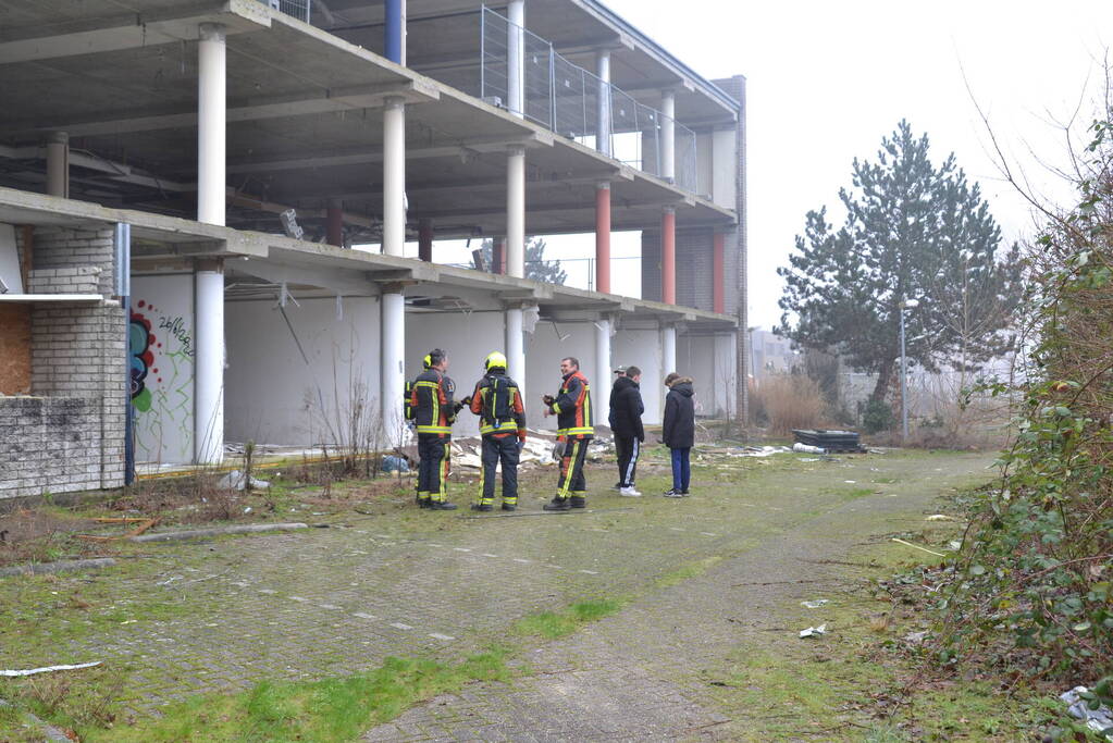 Kleine brand bij slooppand