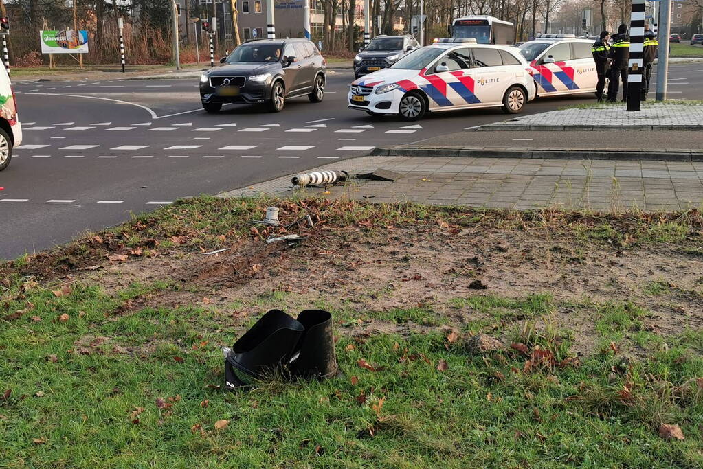 Automobilist ramt verkeerslicht