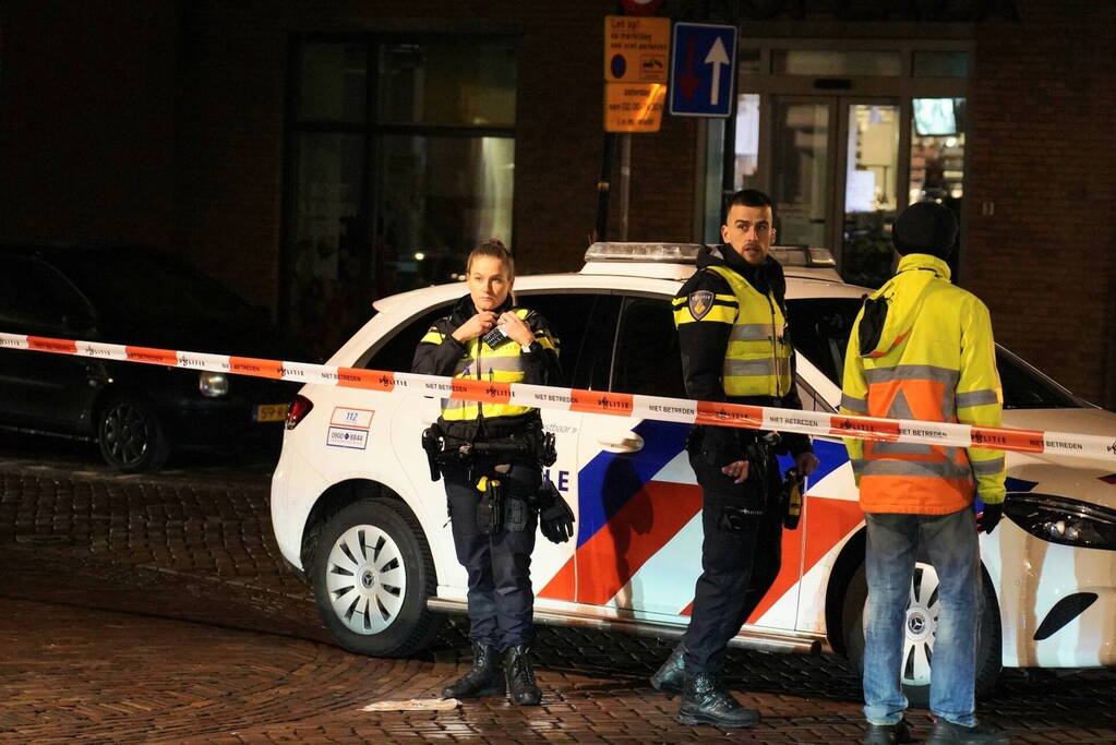 Voetganger ernstig gewond bij botsing met taxi