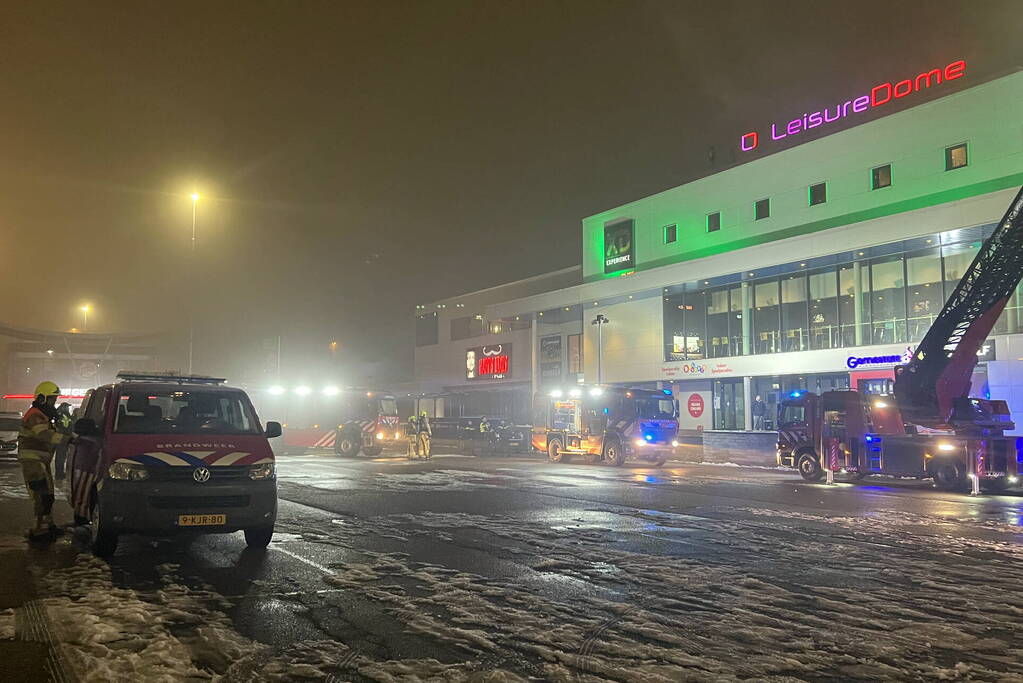 Veel rookontwikkeling bij brand in bowlingcentrum