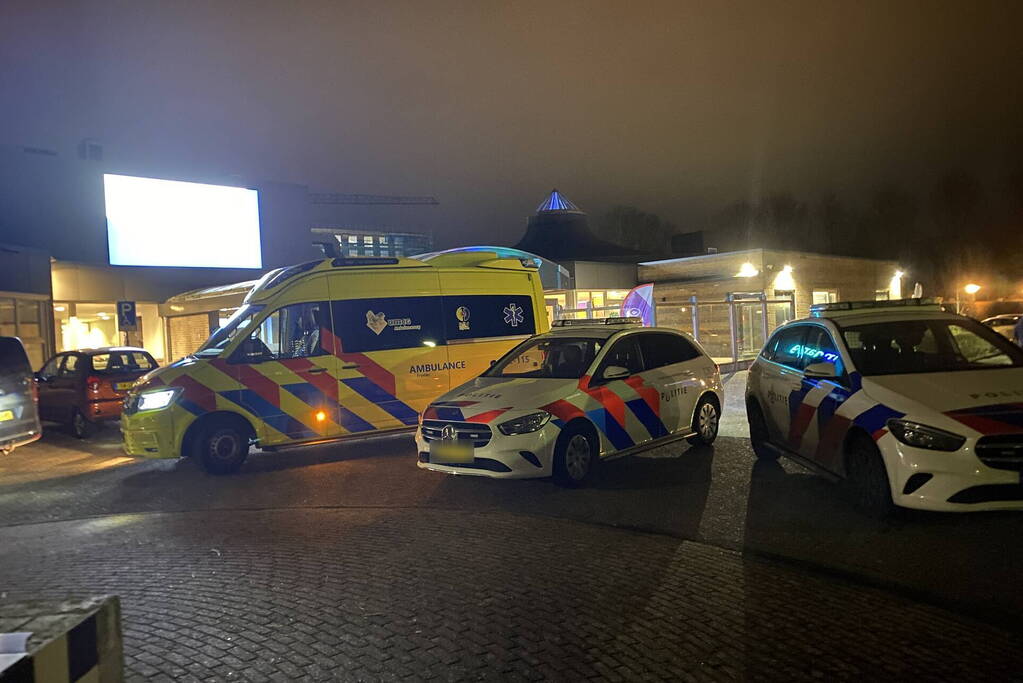 Traumahelikopter ingezet voor incident in zwembad