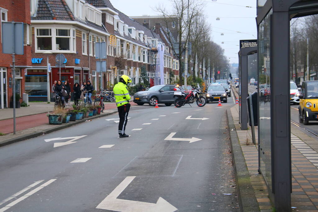 Persoon ernstig gewond bij ongeval met vrachtwagen