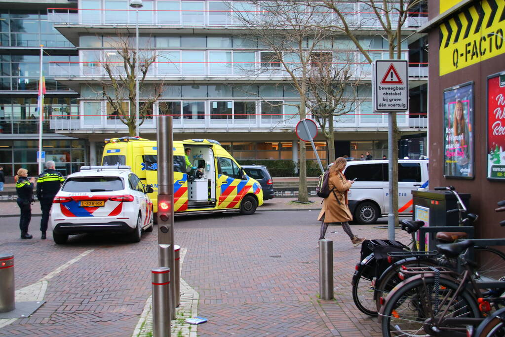 Steekpartij in Montessori Lyceum Oostpoort