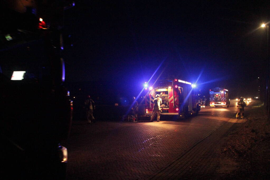 Brand in woning met rietendak