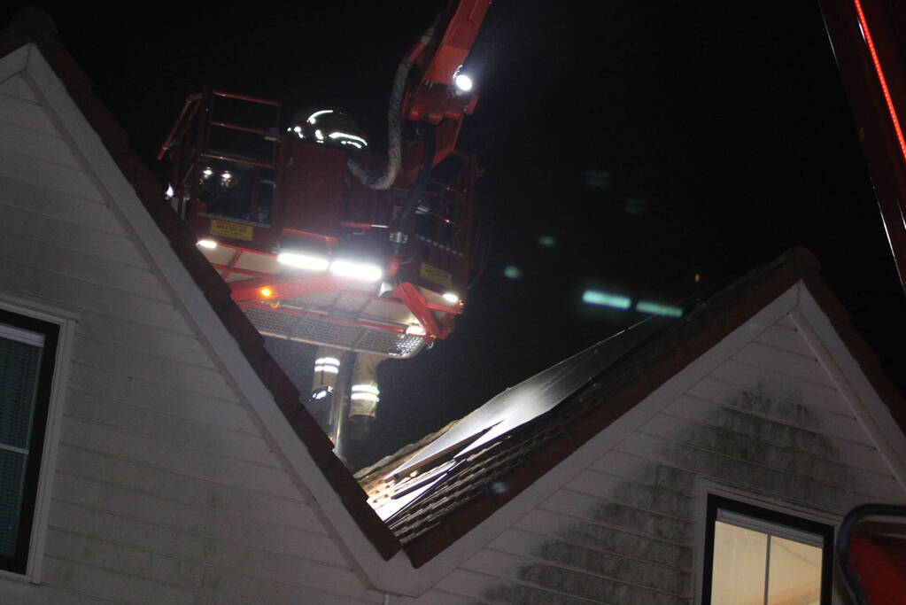 Schoorsteenbrand snel onder controle