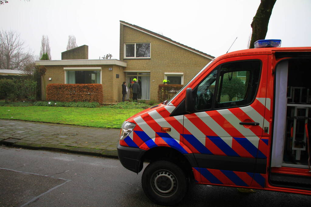 Onderzoek naar vreemde lucht in woning