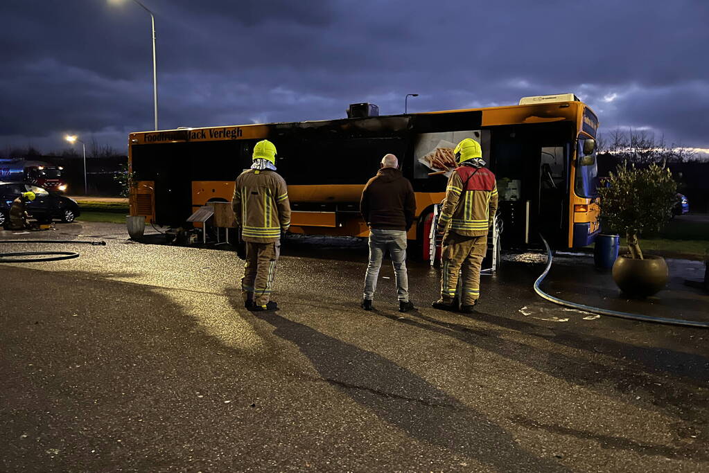 Foodtruck compleet uitgebrand