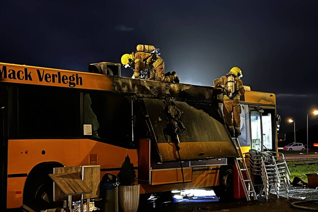 Foodtruck compleet uitgebrand