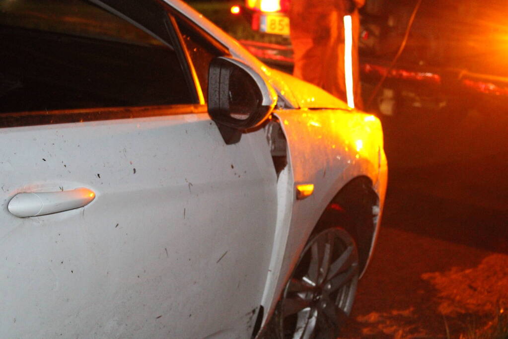 Automobilist belandt met auto in een sloot