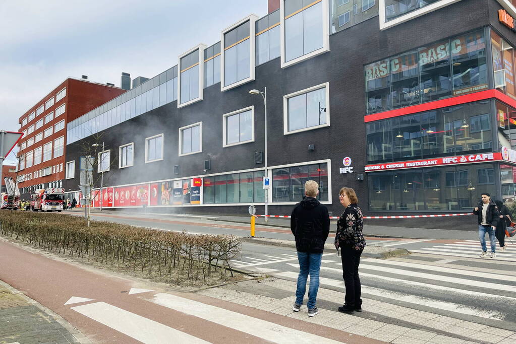 Winkelcentrum ontruimd vanwege brand