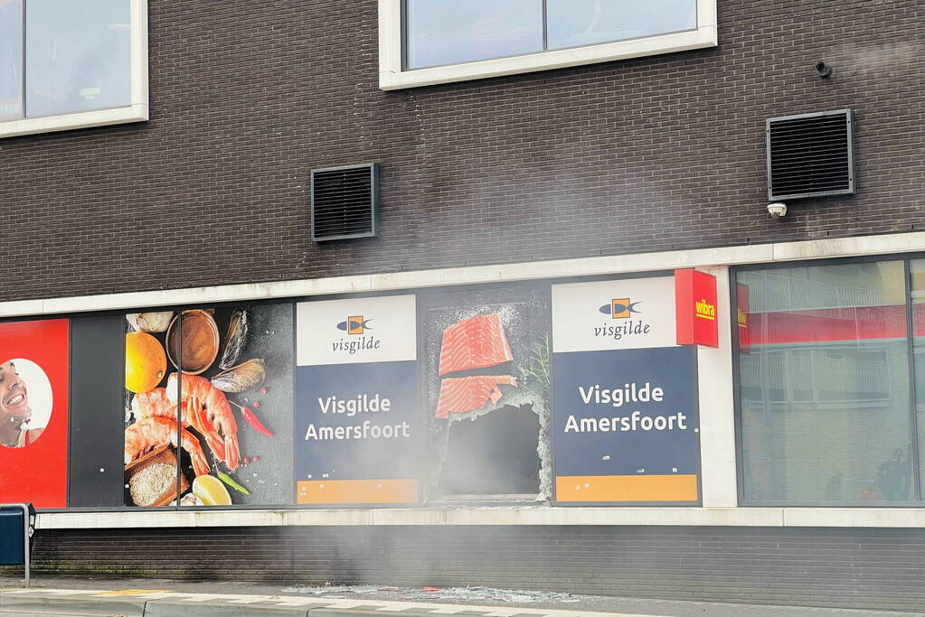 Winkelcentrum ontruimd vanwege brand