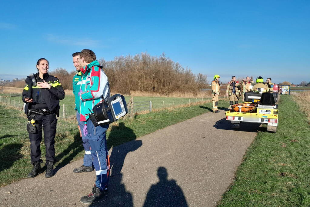 Veel inzet na aantreffen fiets langs het water