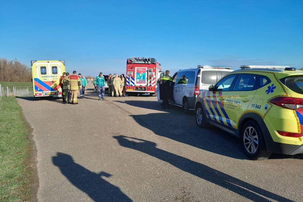 Veel inzet na aantreffen fiets langs het water