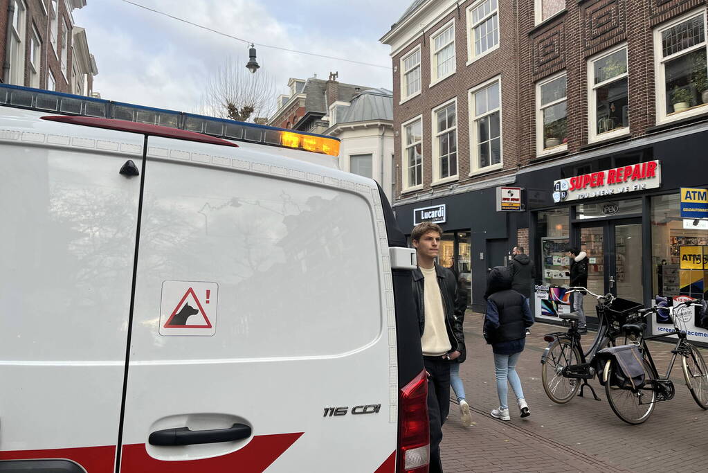 Politie zoekt verdachte na overval op juwelier