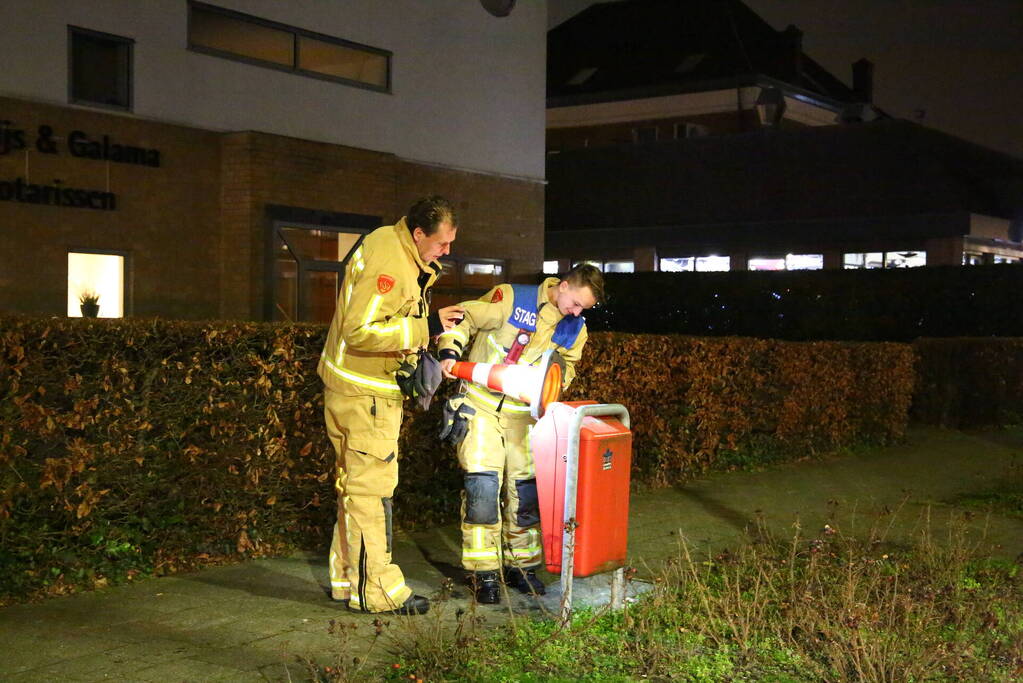 Prullenbakbrand vlot geblust