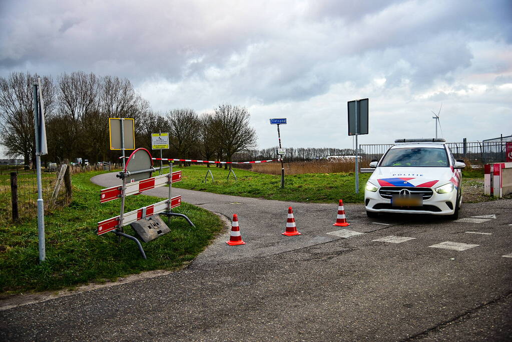 Groot onderzoek naar aantreffen overleden persoon in bos