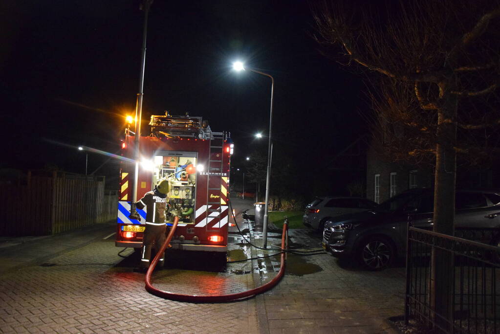 Hevige brand in tuin