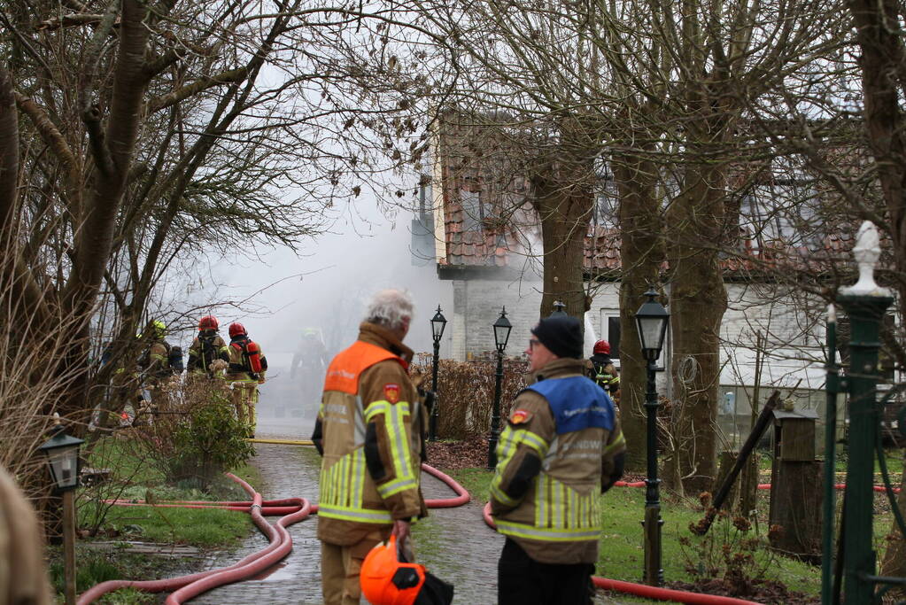 Kinderverblijf uit voorzorg ontruimd door grote brand