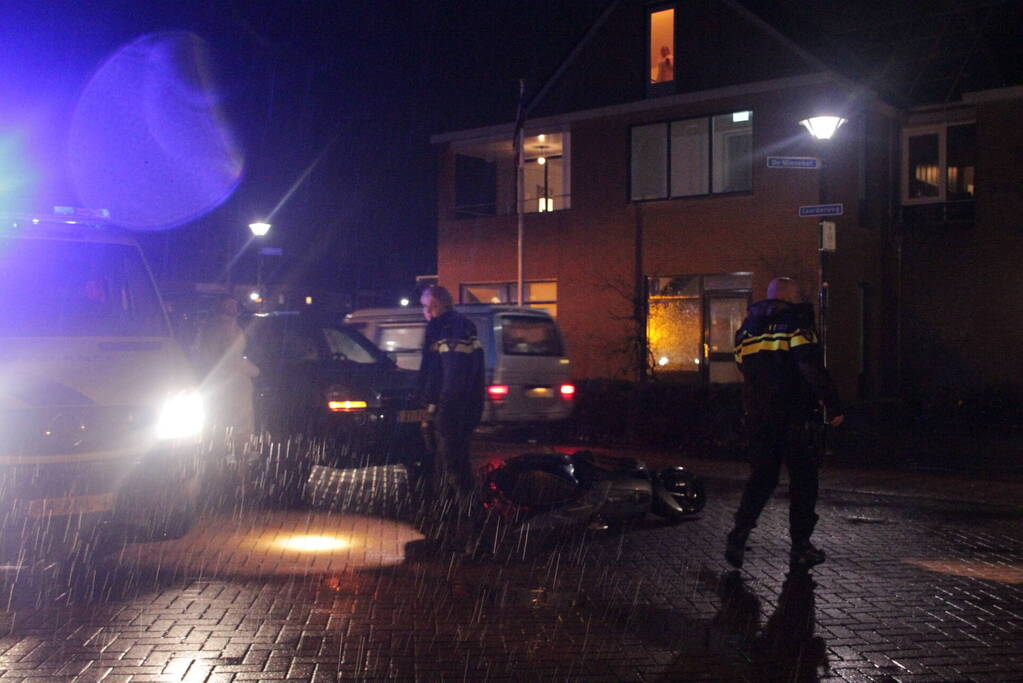 Scooterrijder aangereden door auto