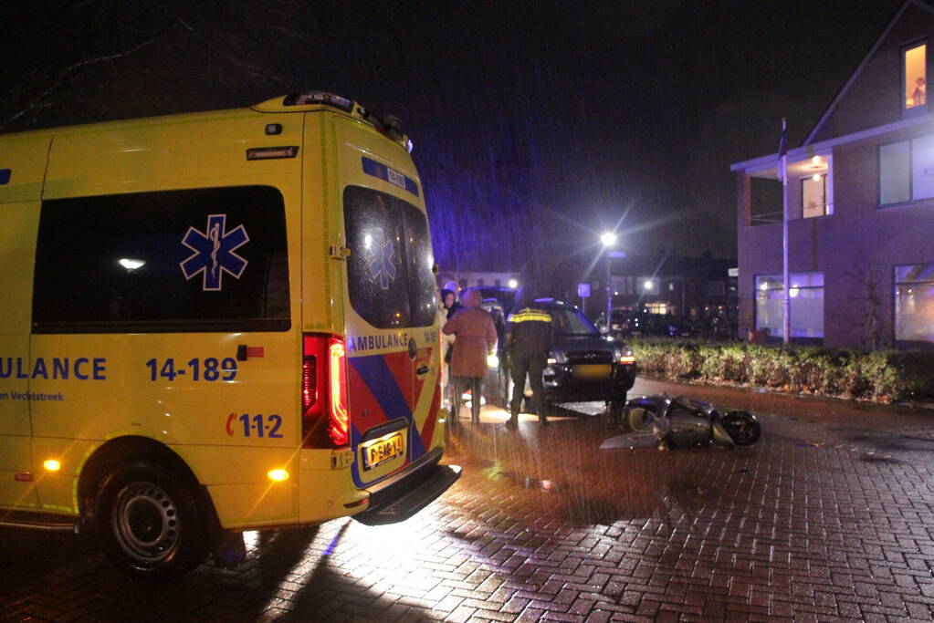Scooterrijder aangereden door auto