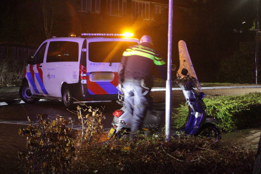 Scooterrijder aangereden door auto