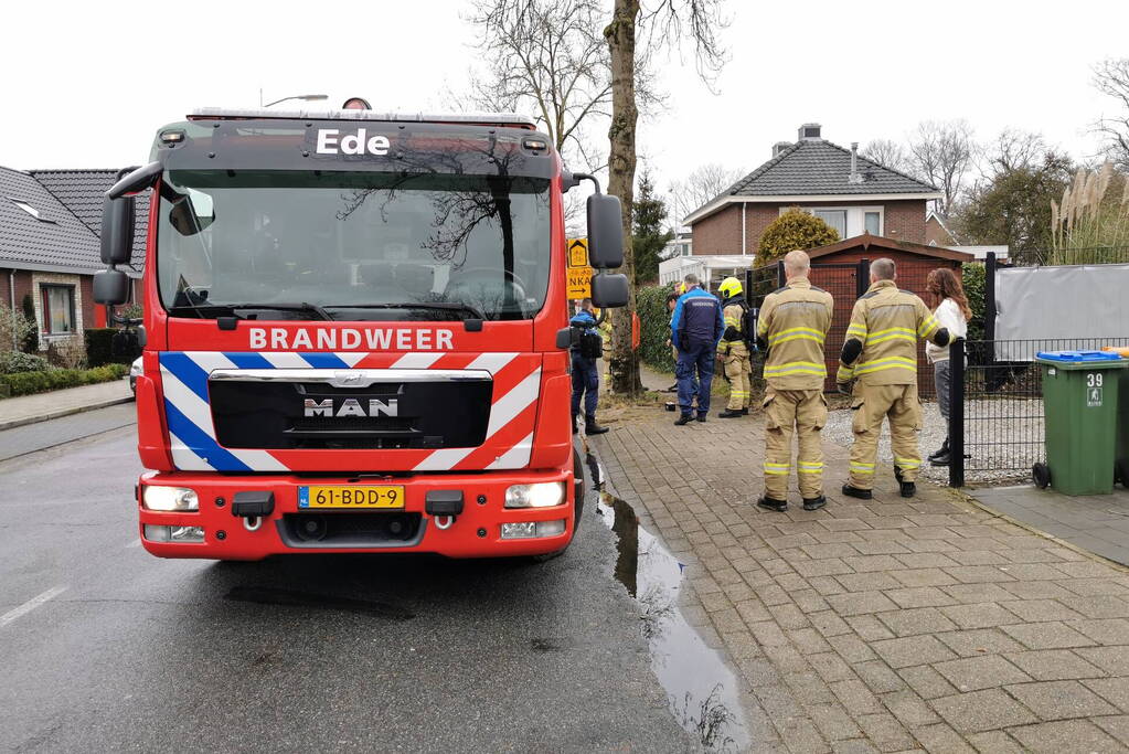 Gaslekkage onder het trottoir