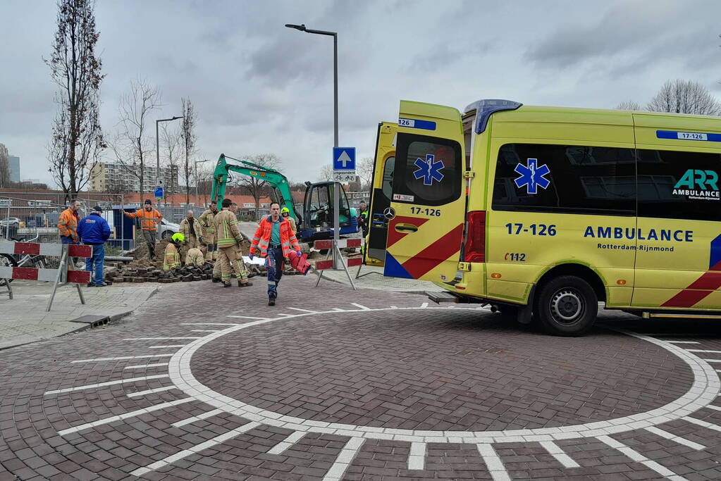 Bouwvakker komt tijdens werkzaamheden vast te zitten
