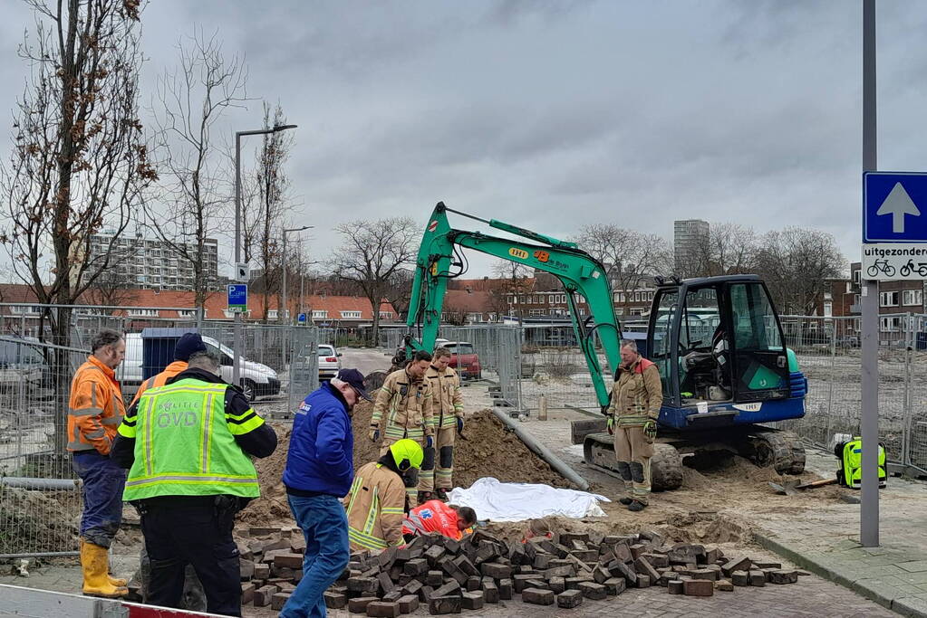 Bouwvakker komt tijdens werkzaamheden vast te zitten
