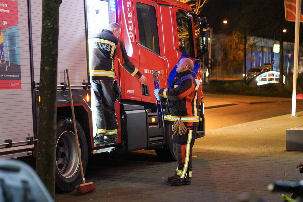 Persoon vast met hand in restaurant