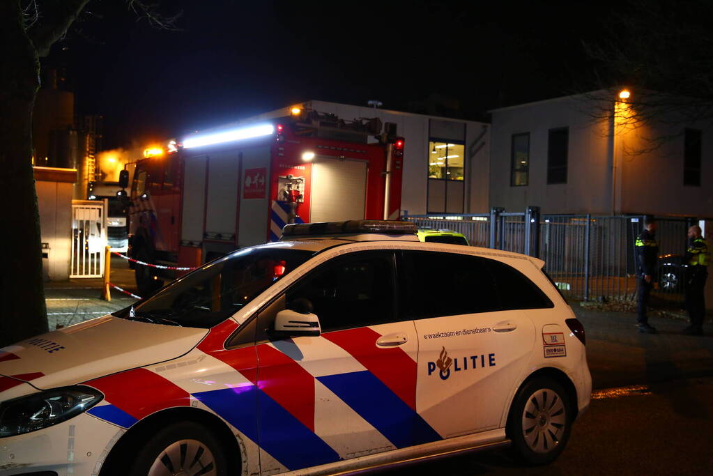 Persoon krijgt bijtende stof over zich en raakt ernstig gewond