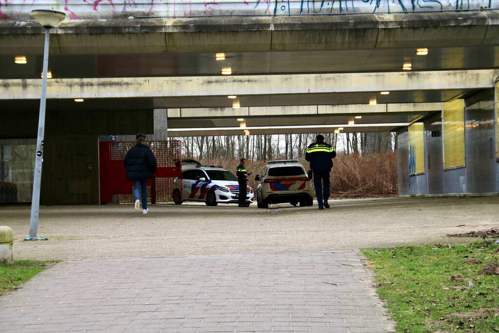 Gebied afgezet na steekpartij