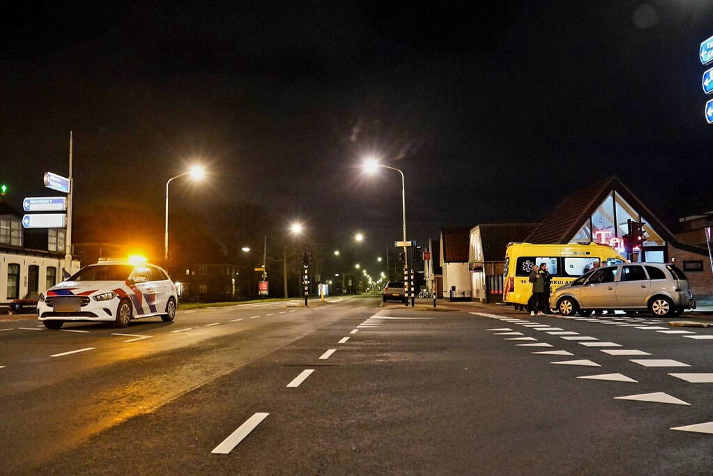 Fietster aangereden door auto