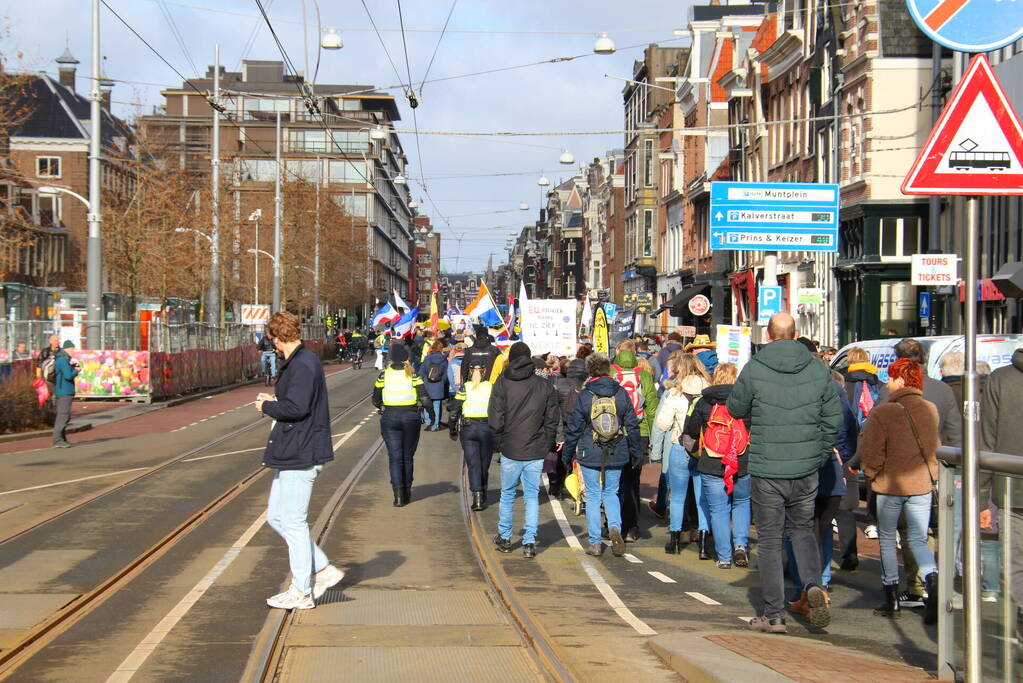 Demonstratie Amsterdam tegen beleid overheid