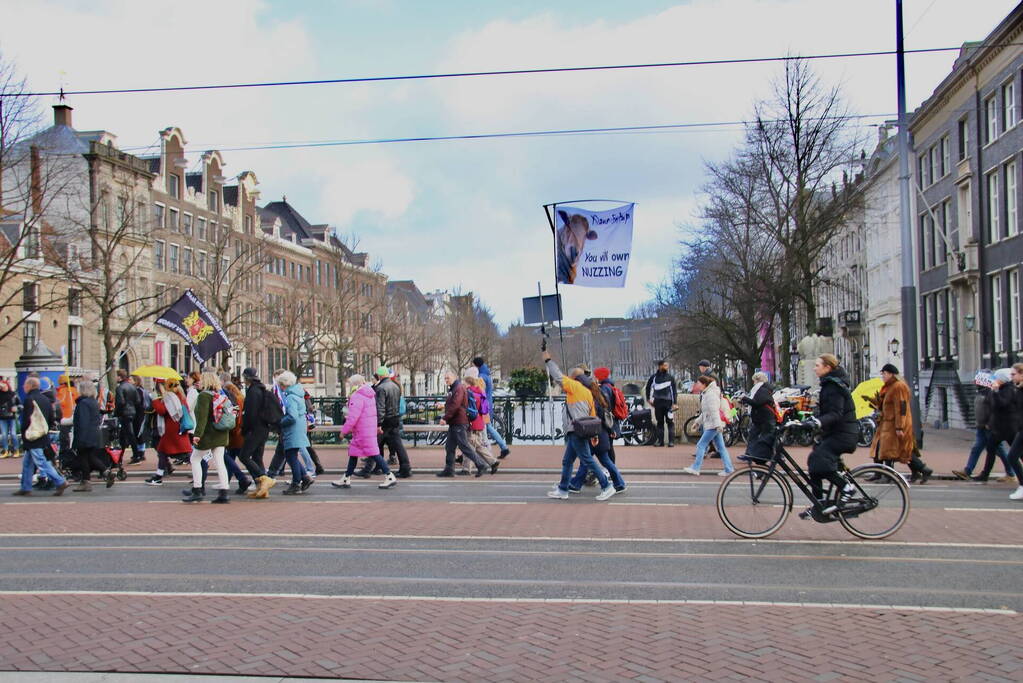 Demonstratie Amsterdam tegen beleid overheid
