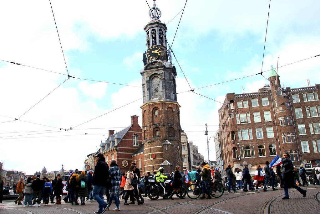 Demonstratie Amsterdam tegen beleid overheid