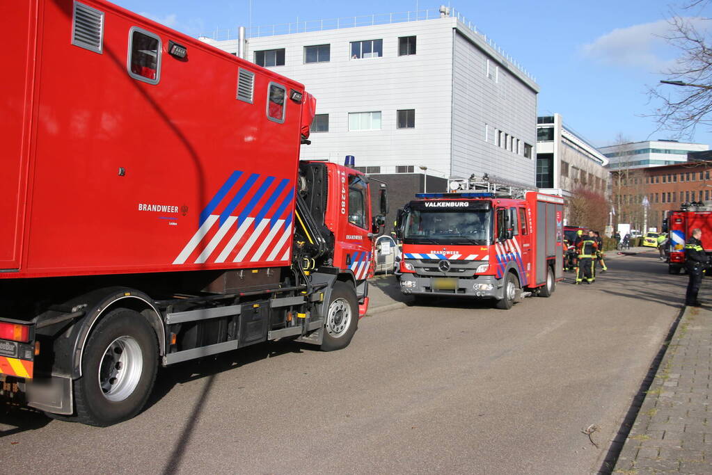 Kolf in laboratorium gebarsten