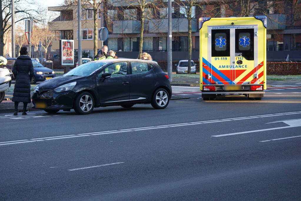 Fietser aangereden door auto