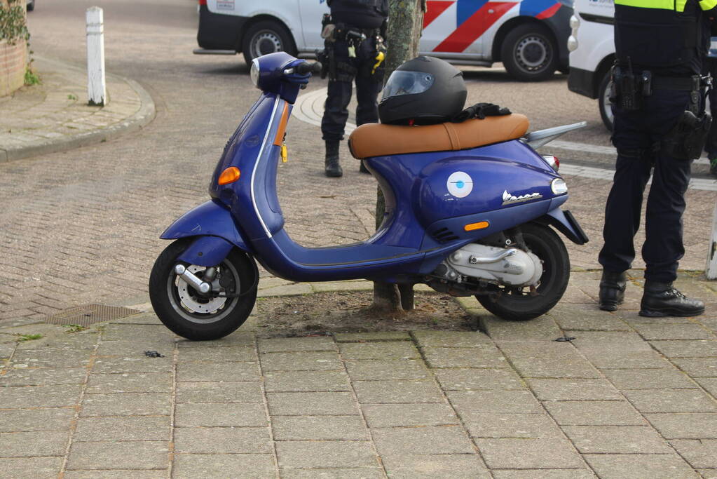 Botsing tussen bus en scooter