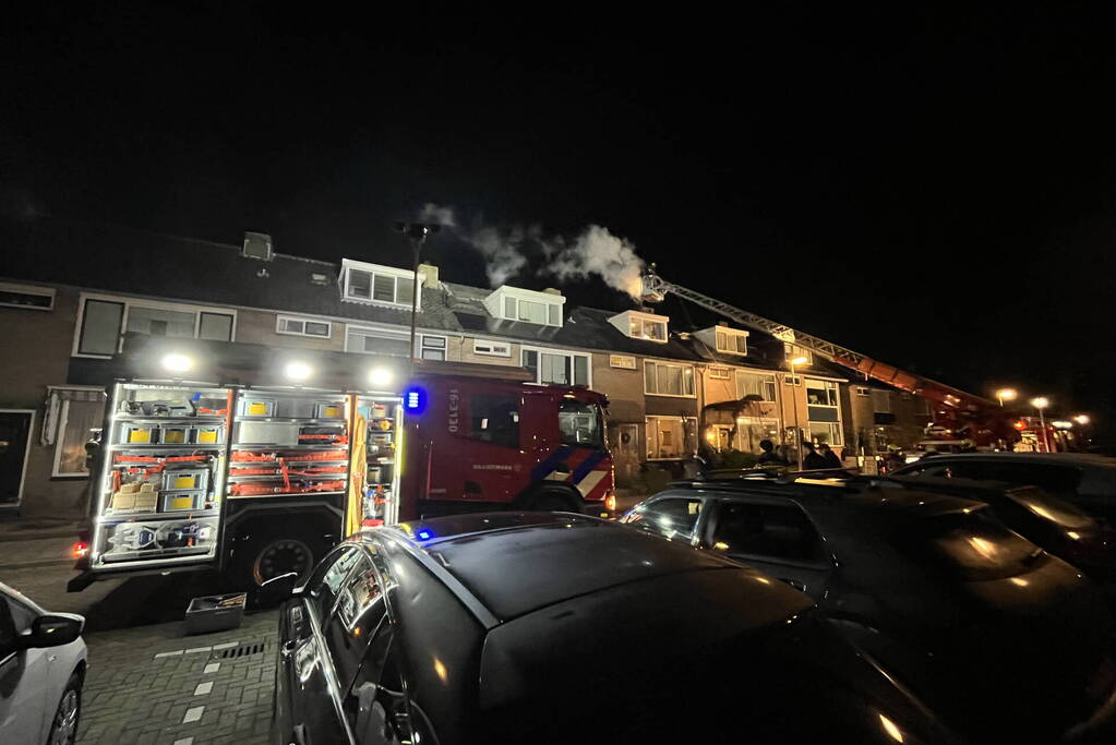 Schoorsteenbrand zorgt voor flinke rookontwikkeling