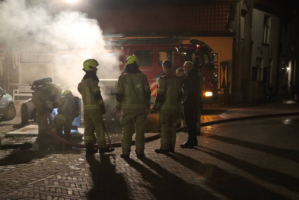 Brand in ondergrondse container