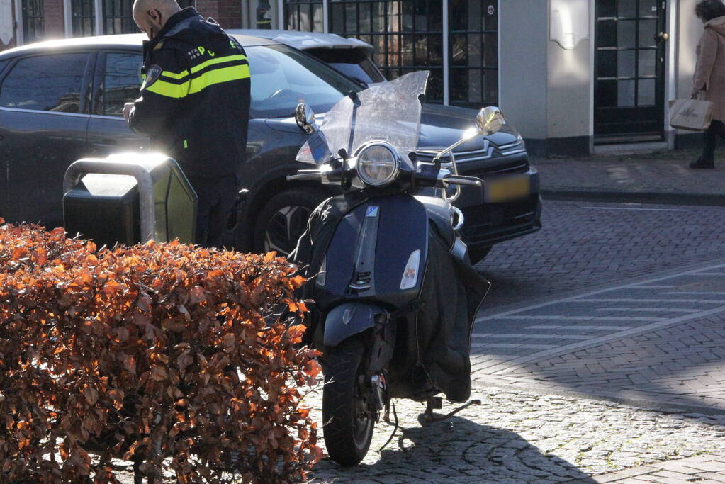 Scooterrijder gewond bij botsing met auto