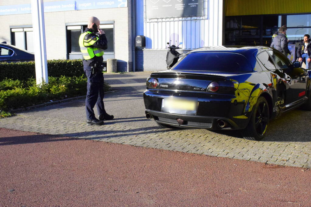 Scooterrijder gewond bij botsing met auto