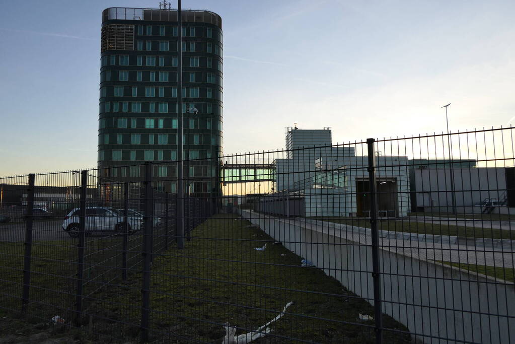 Brandweer ingezet voor brand op terrein van douane