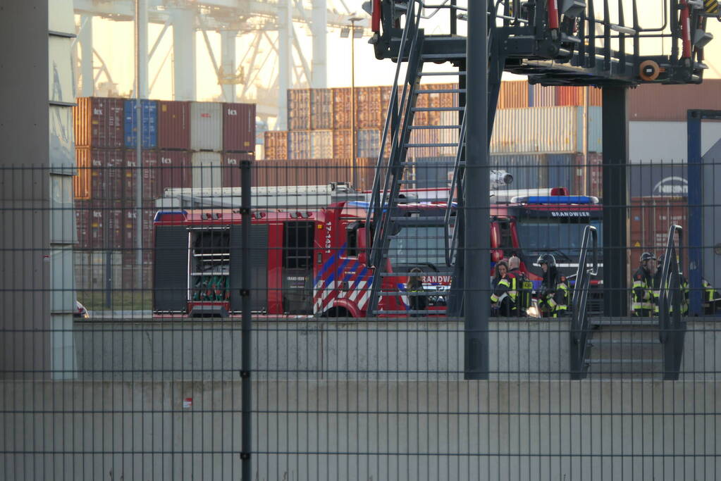 Brandweer ingezet voor brand op terrein van douane